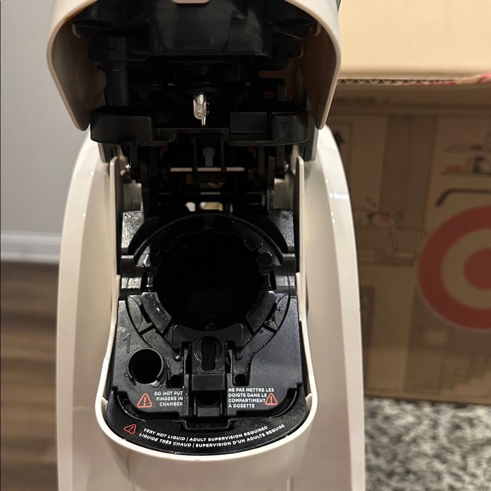 Keurig Single Serve Coffee Maker in Cream and Silver - Picture 17 of 17